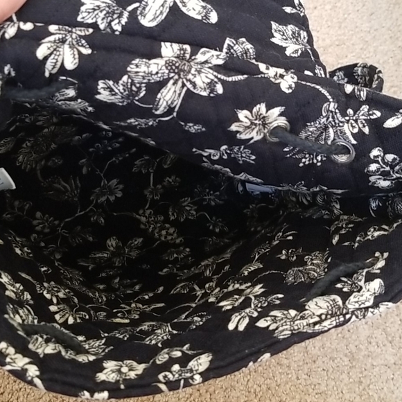 QUILTED KEEPERS Black Printed Backpack - Picture 5 of 8